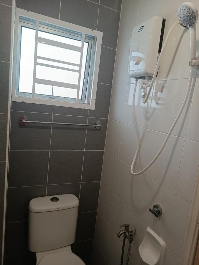 In Homestay Corner Batu Pahat Εξωτερικό φωτογραφία